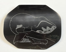 Load image into Gallery viewer, Whale carving
