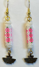 Load image into Gallery viewer, Earrings
