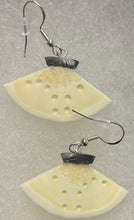 Load image into Gallery viewer, Ivory ulu earrings
