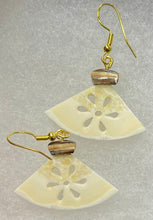 Load image into Gallery viewer, Ivory ulu earrings
