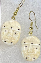 Load image into Gallery viewer, Ivory earrings

