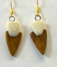 Load image into Gallery viewer, Ivory earrings
