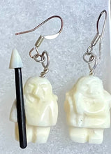 Load image into Gallery viewer, Ivory earrings

