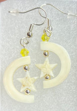 Load image into Gallery viewer, Ivory Earrings
