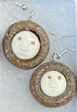 Load image into Gallery viewer, Ivory earrings

