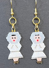 Load image into Gallery viewer, Earrings
