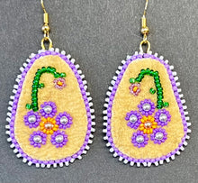 Load image into Gallery viewer, Beaded Earrings
