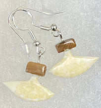 Load image into Gallery viewer, Ivory Ulu Earrings

