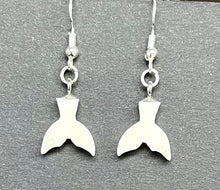 Load image into Gallery viewer, Ivory Earrings

