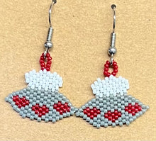 Load image into Gallery viewer, Earrings
