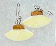 Load image into Gallery viewer, Ivory ulu earrings
