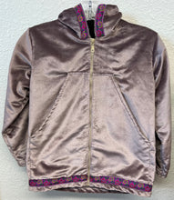 Load image into Gallery viewer, Atikluk Jacket
