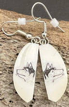 Load image into Gallery viewer, Etching Ivory Earrings
