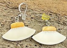 Load image into Gallery viewer, Ivory Ulu Earrings
