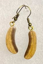 Load image into Gallery viewer, Ivory earrings
