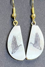 Load image into Gallery viewer, Etching Ivory Earrings
