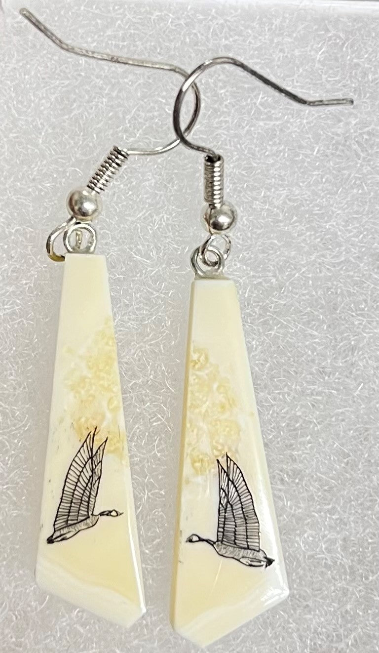 Etching Ivory Earrings