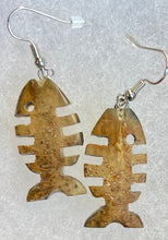 Load image into Gallery viewer, Ivory earrings
