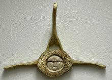 Load image into Gallery viewer, Vertebrae carving
