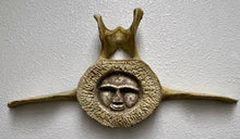Load image into Gallery viewer, Vertebrae carving
