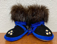 Load image into Gallery viewer, Baby Mukluks

