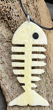 Load image into Gallery viewer, Ivory necklace
