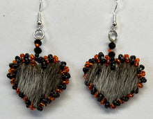 Load image into Gallery viewer, Heart earrings
