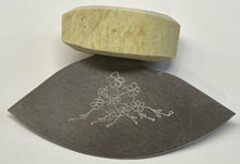 Load image into Gallery viewer, Small Ulu
