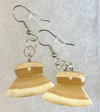 Load image into Gallery viewer, Ivory Ulu Earrings
