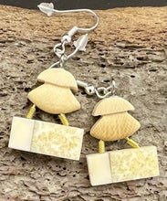 Load image into Gallery viewer, Ulu Earrings
